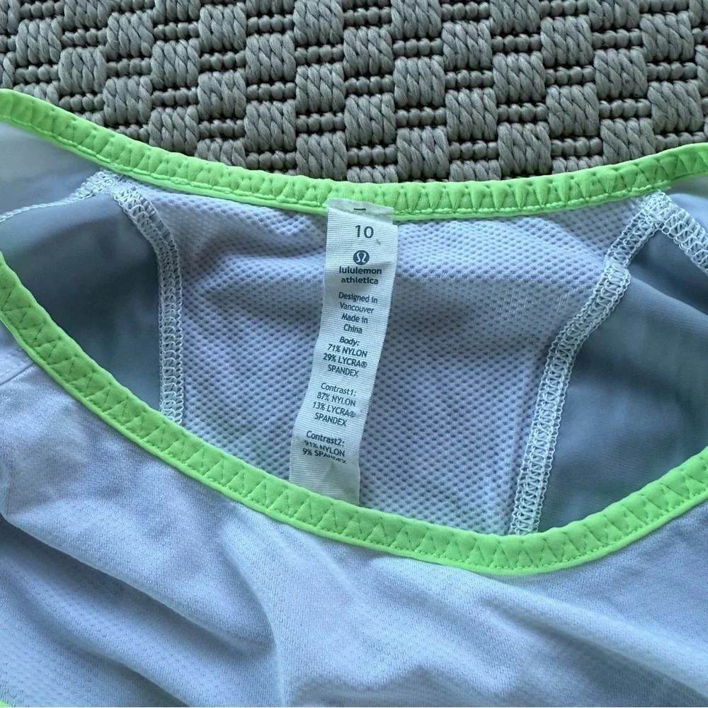 lululemon womens trail bound size 10 running shirt performance long sleeve tee s